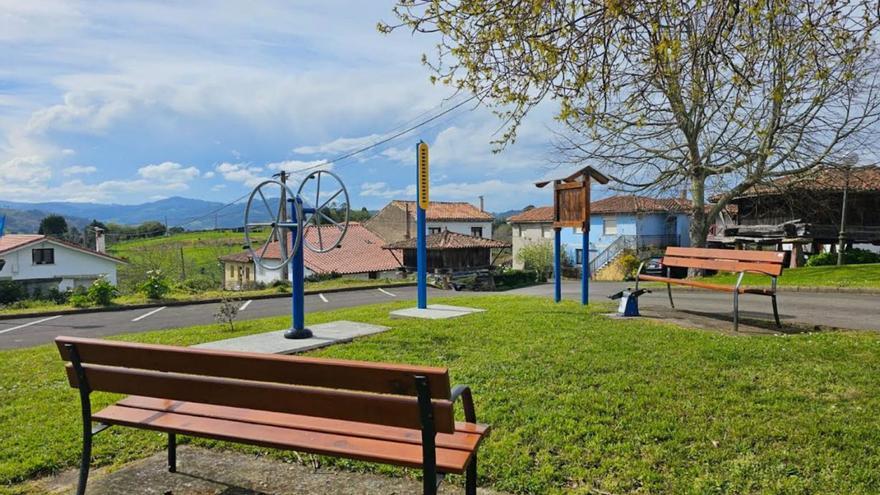 Villaviciosa impulsa un plan de parques rurales con elementos de gerontogimnasia