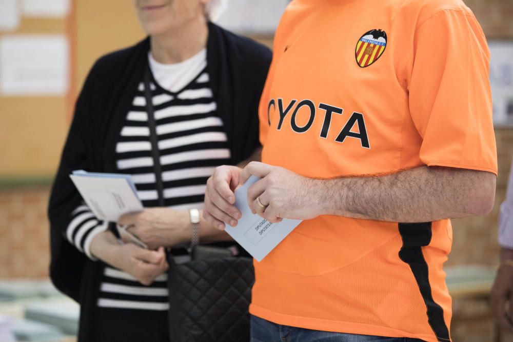 Elecciones municipales en Valencia 2019: Los valencianos acuden a las urnas