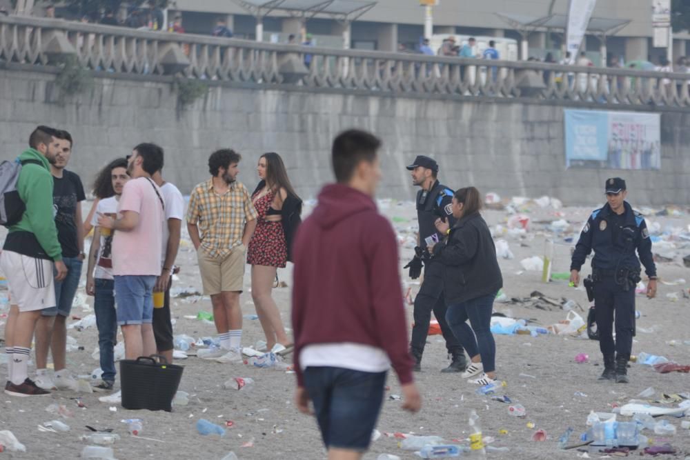 Así amanecieron playas de la ensenada del Orzán