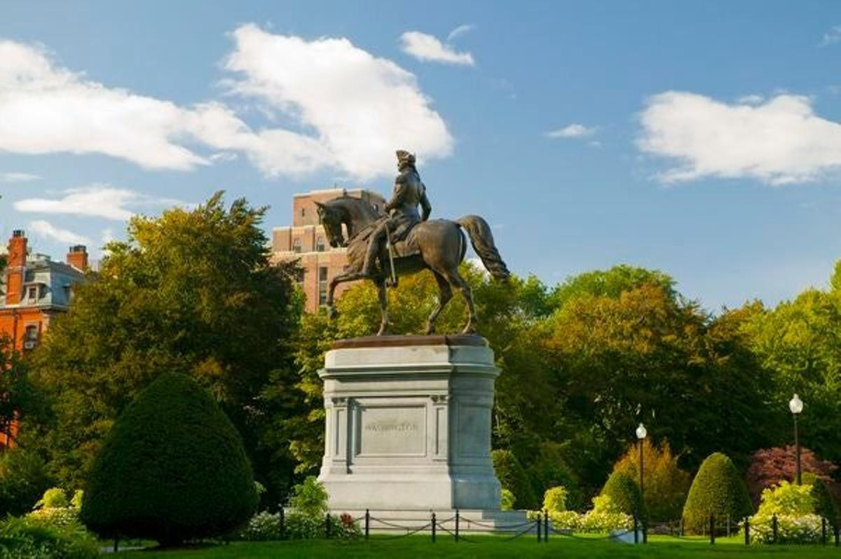 Estatua de George Washington en Common Park en Boston