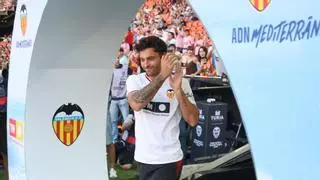 Oficial: Once titularísimo del Valencia CF con cambio de sistema y sorpresas