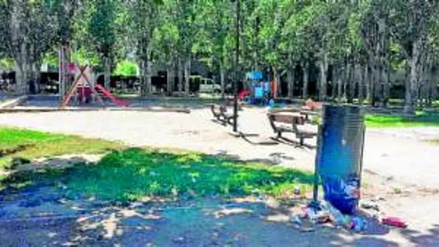 Quejas por el estado del parque del Jotero