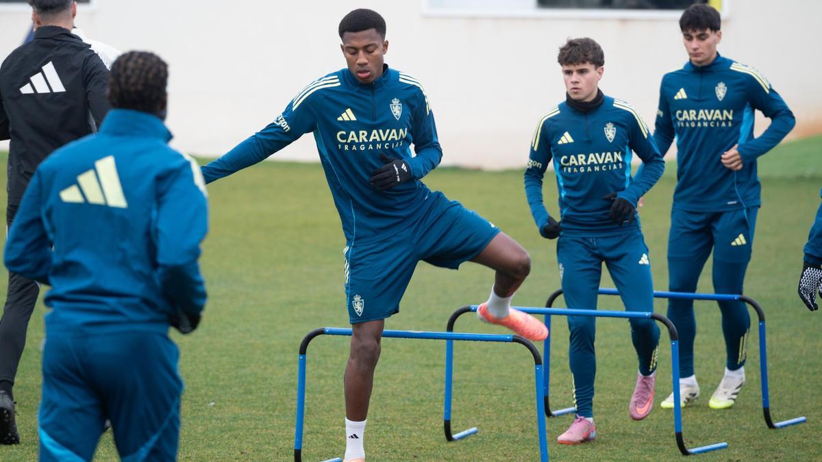 Ale Gomes, en el entrenamiento del Zaragoza del pasado lunes.