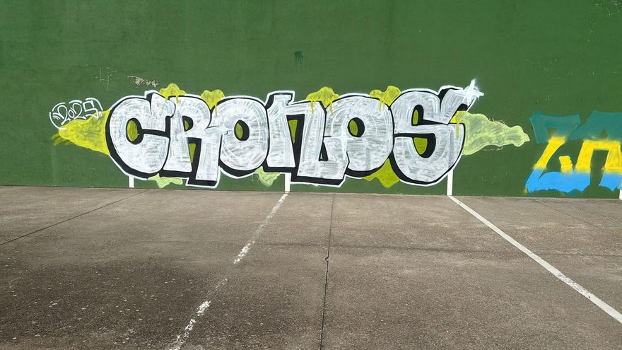 Limpiadas las pintadas aparecidas en el polideportivo &quot;Raquel Álvarez Polo&quot; de Toro
