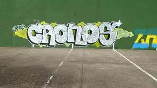 Limpiadas las pintadas aparecidas en el polideportivo "Raquel Álvarez Polo" de Toro