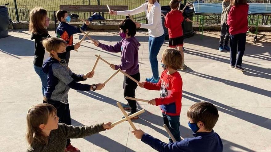 La Cerdanya reedita el pla escolar d’esport i cultura amb danses locals