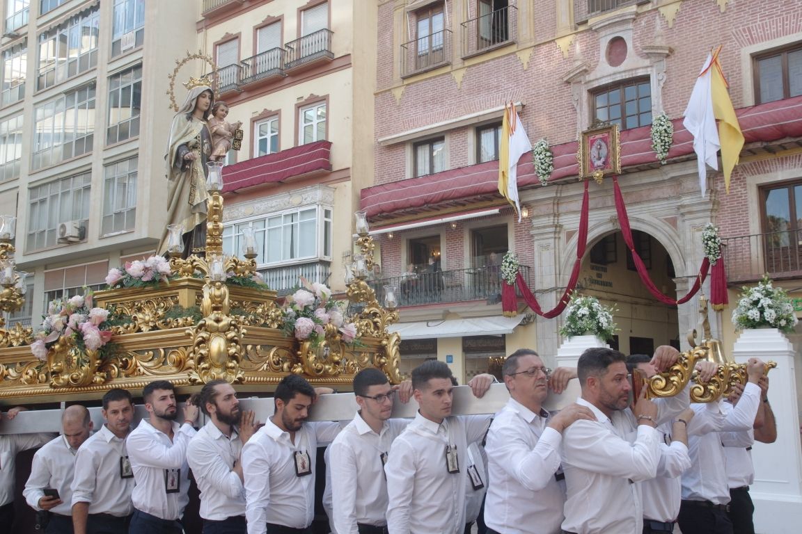 Traslados del Señor de la Cena y la Virgen del Carmen de la Colonia Santa Inés a sus altares del Corpus