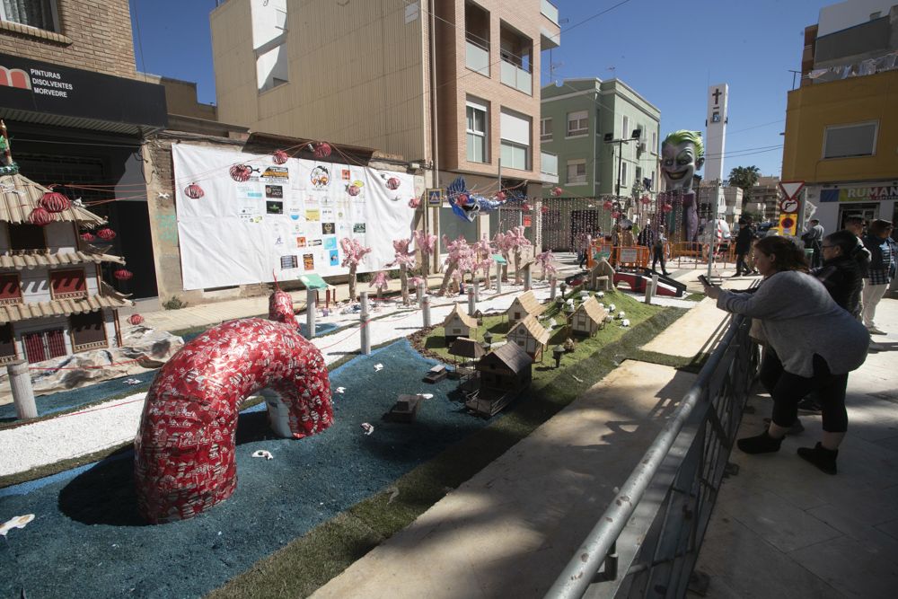 Las mejores ornamentaciones de las Fallas de Sagunt