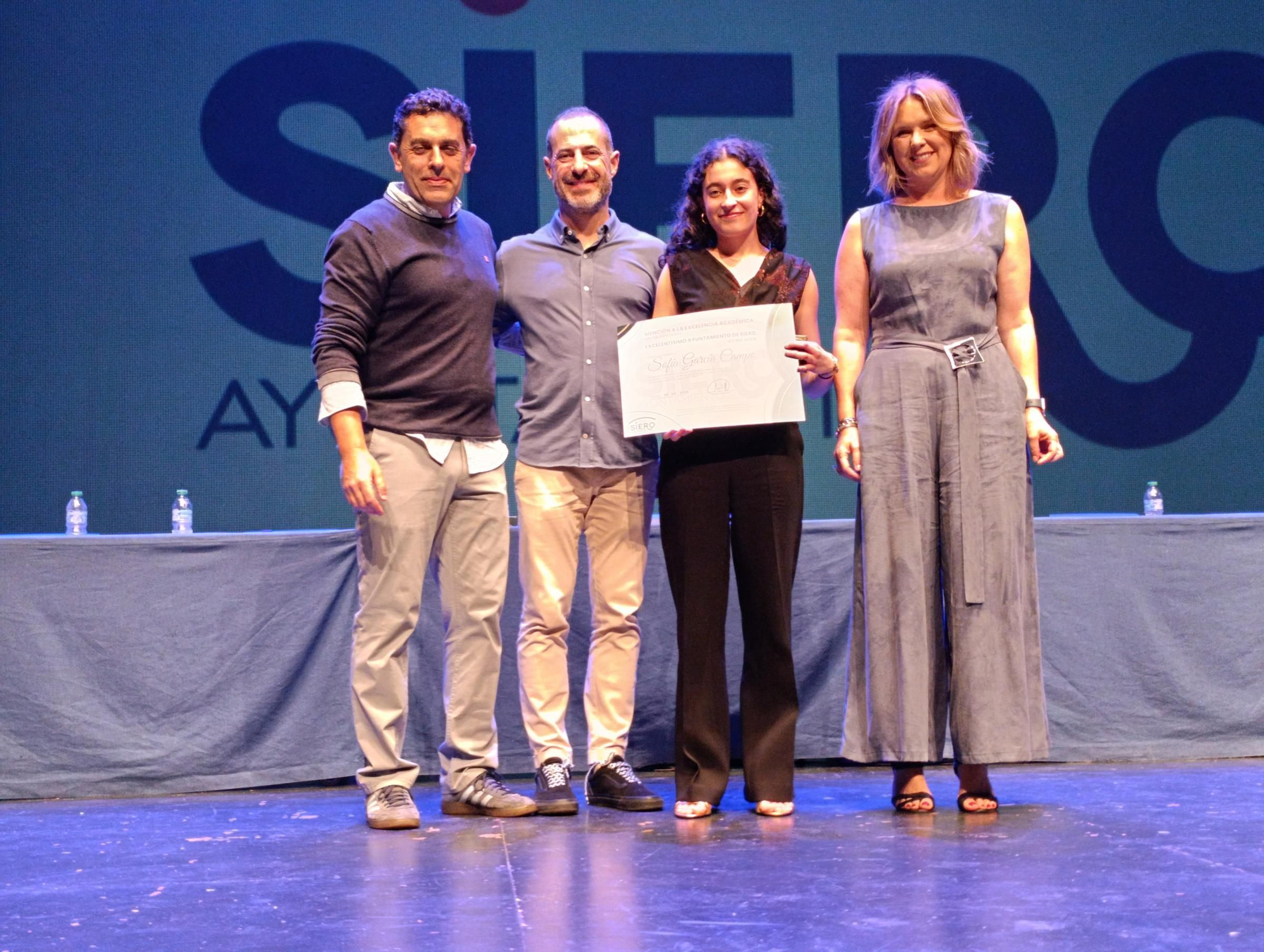 La excelencia académica se premia en Siero