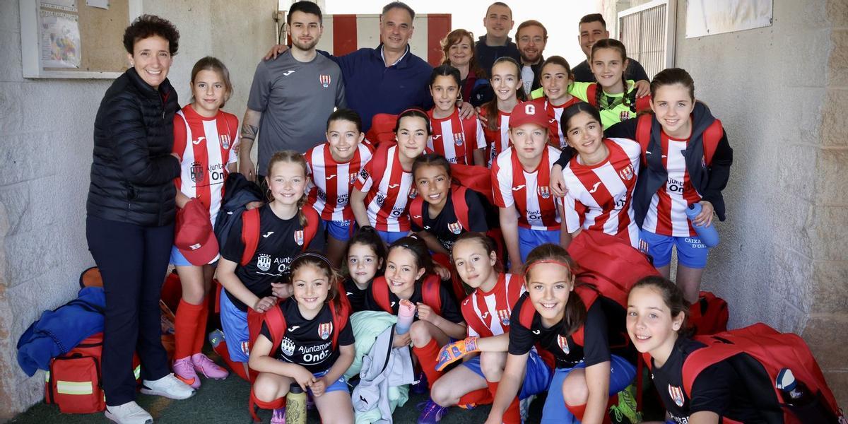 La alcaldesa, Carmina Ballester, en un encuentro con deportistas de Onda.