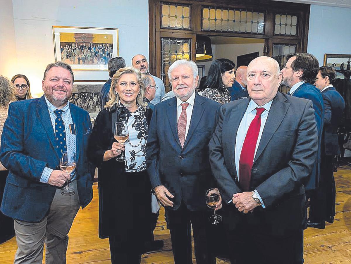 Lluis Bertomeu, Maribel Molins, Fernando Ferrando y Alfonso Ara