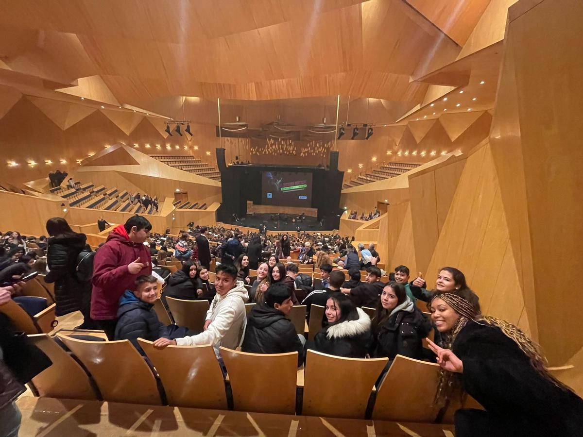 En el Auditorio de Zaragoza, disfrutando de uno de los conciertos didácticos.