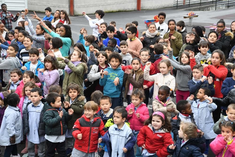 Día da Paz no colexio coruñés Raquel Camacho