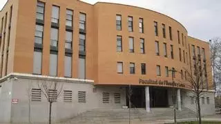 Muere un universitario gallego de 21 años en una facultad de Valladolid tras desplomarse de manera repentina