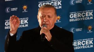 El partido de Erdogan pierde poder en las elecciones municipales turcas