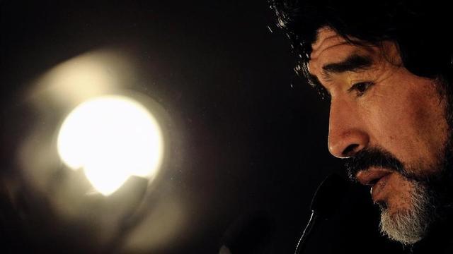 Diego Maradona durante una conferencia de prensa en el estadio Loftus Versfeld durante el Mundial de Sudáfrica, el 21 de junio de 2010.