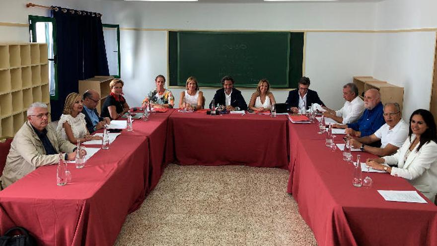 Portavoces del Parlamento de Canarias en el colegio Ignacio Aldecoa.