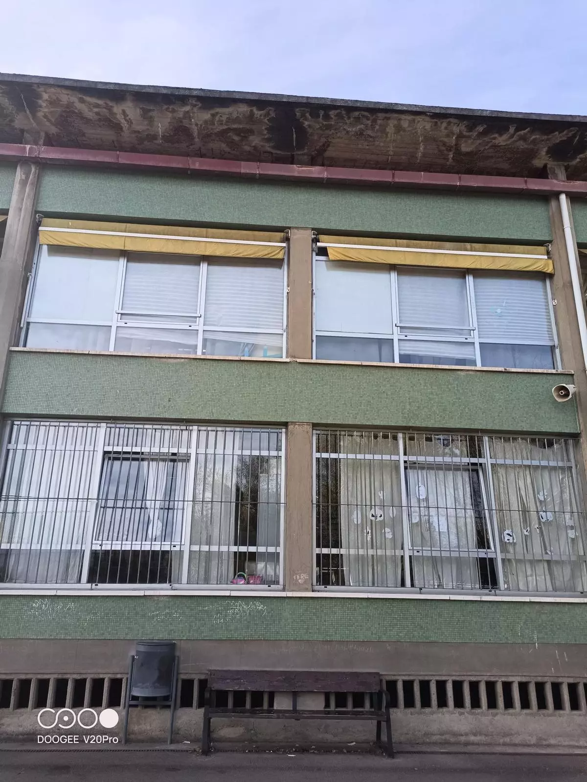 El AMPA del Colegio de Educación Especial Latores manifiesta su "profundo hartazgo" por el mal estado de las instalaciones del centro