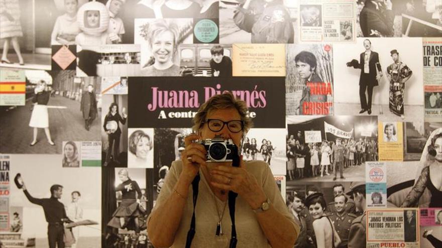 PHotoEspaña retrata la vida a contracorriente de Juana Biarnés