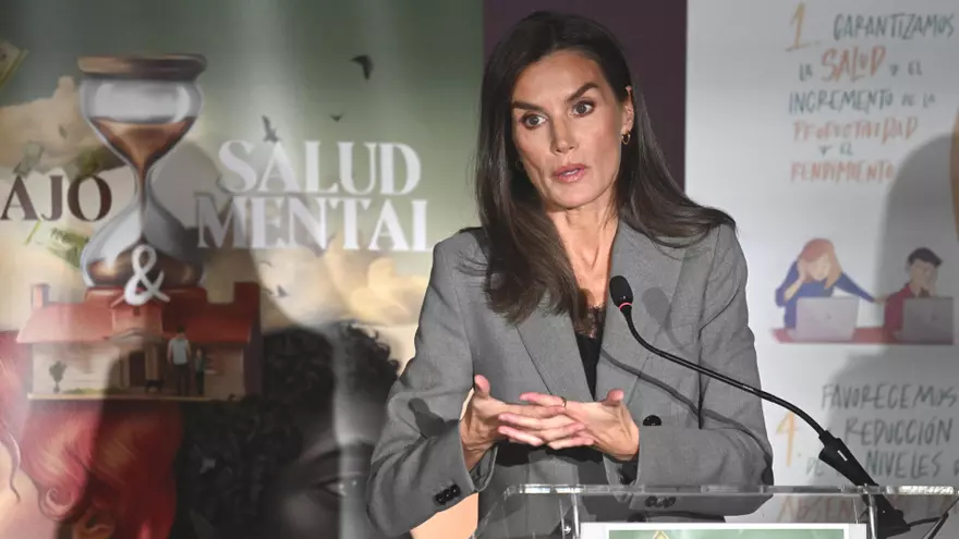 La infusión antiinflamatoria a la que recurre cada día la reina Letizia para adelgazar y cuidar su piel