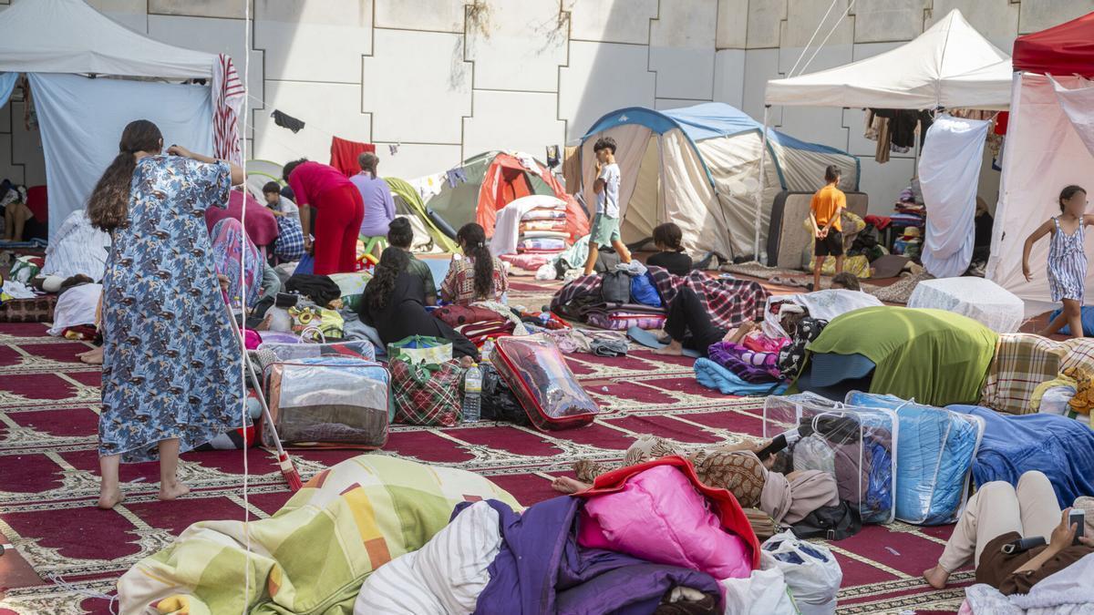 Emigrantes alojados en un colegio en Ceuta.