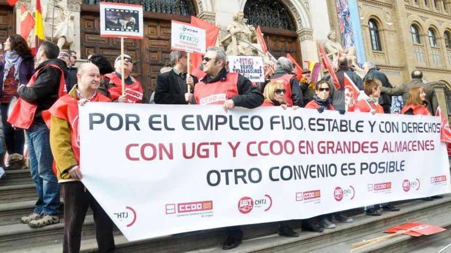 Los sindicatos del gran comercio barajan convocar una huelga