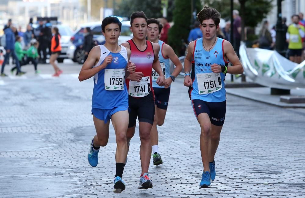 Nuno Costa y Ester Navarrete triunfan en la Vigo +