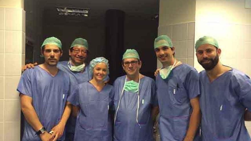 Desde la izquierda, los doctores Roberto Tabernero, José Marín, Ruth Fernández, Javier Trueba (Clínico de Valladolid), Miguel Gonzalo y Juan Chaviano.