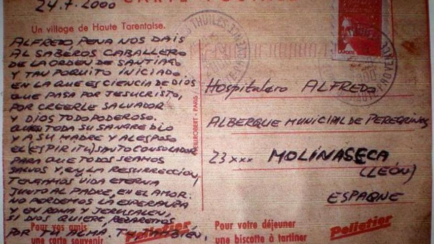 La postal enviada al hospitalero de Molinaseca en 2000 en la que el remitente se despide como &quot;Louis Joseph, futuro papa Benedicto XVI&quot;.