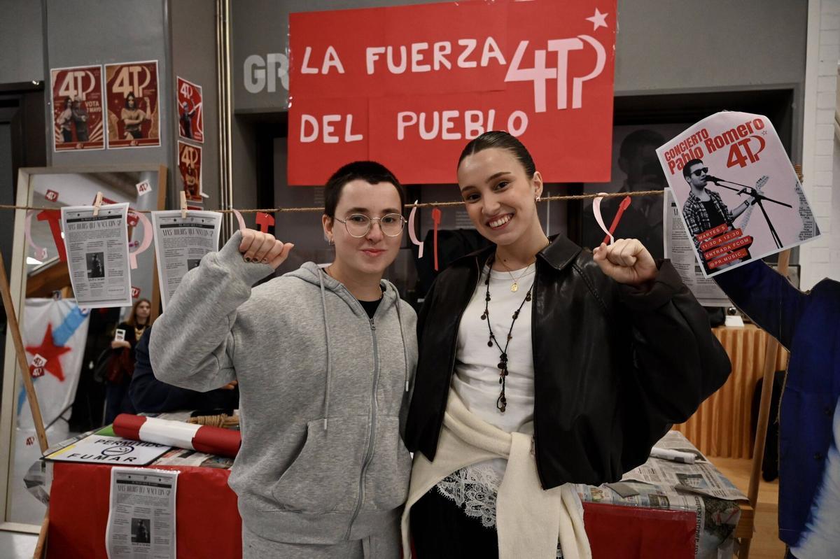 La biblioteca de la Facultade de Comunicación reúne a gran parte del alumnado universitario pontevedrés.