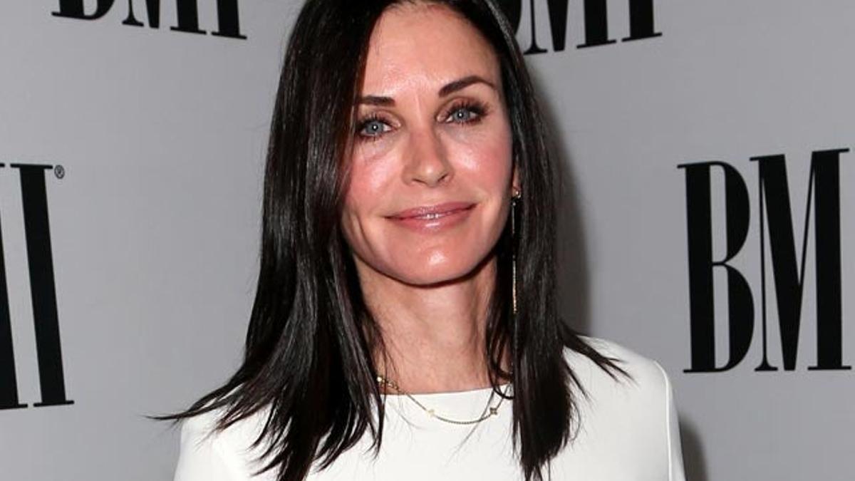 Courteney Cox no está contenta con sus retoques estéticos
