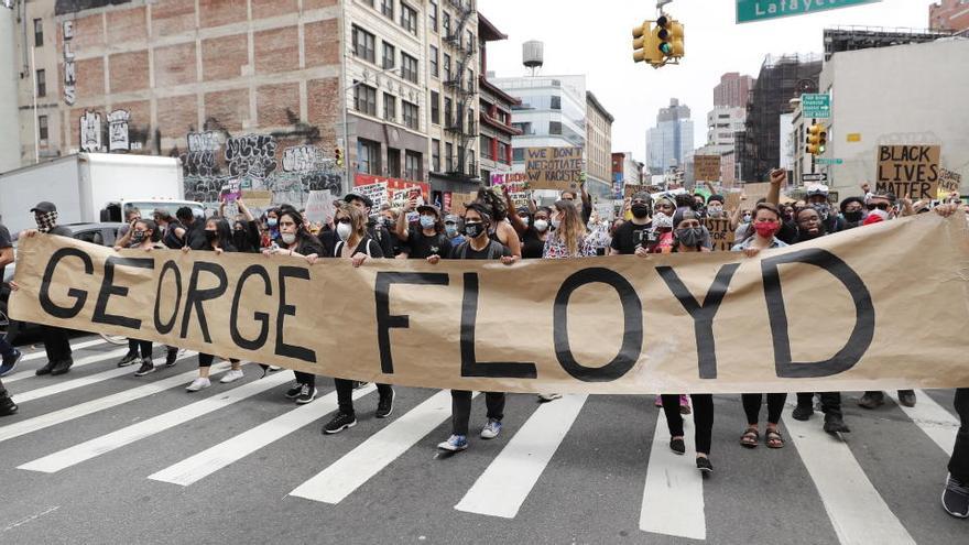 Una protesta por la muerte de George Floyd en Nueva York.