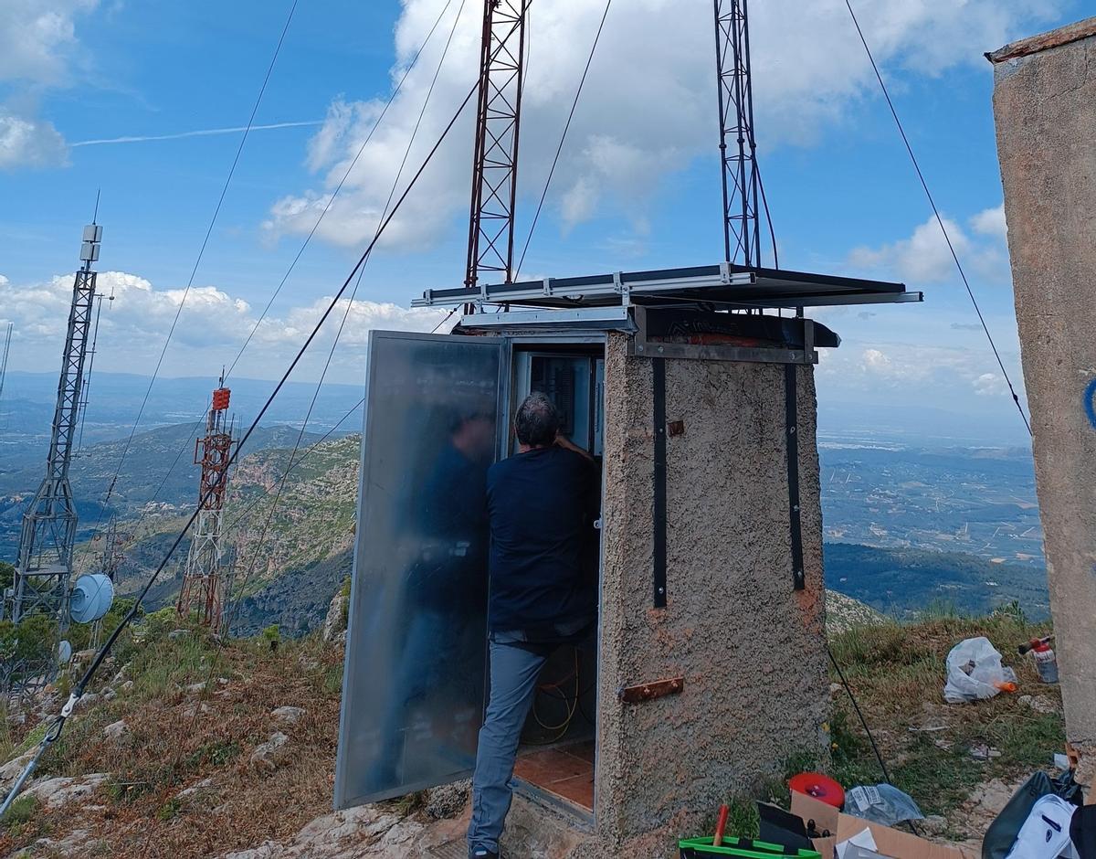 Nuevo repetidor UHF del club en el Mondúver.