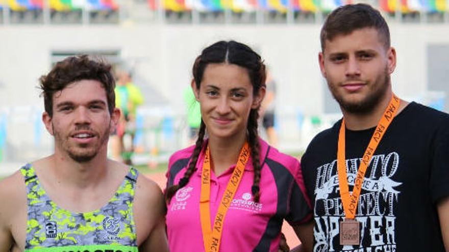 El Club Atletismo Elda conquista nueve medallas en diferentes campeonatos