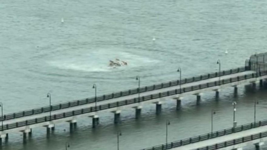 Un helicóptero se estrella en el río Hudson de la ciudad de Nueva York