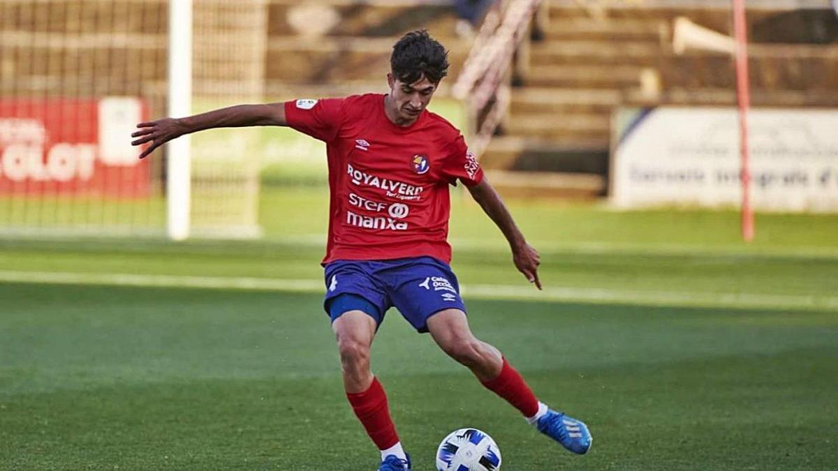 Joel Arumí, en acció aquesta temporada amb l&#039;Olot.