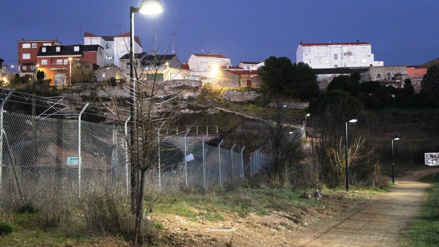 Nueva iluminación de los caminos de acceso a Valorio desde San José Obrero y San Lázaro