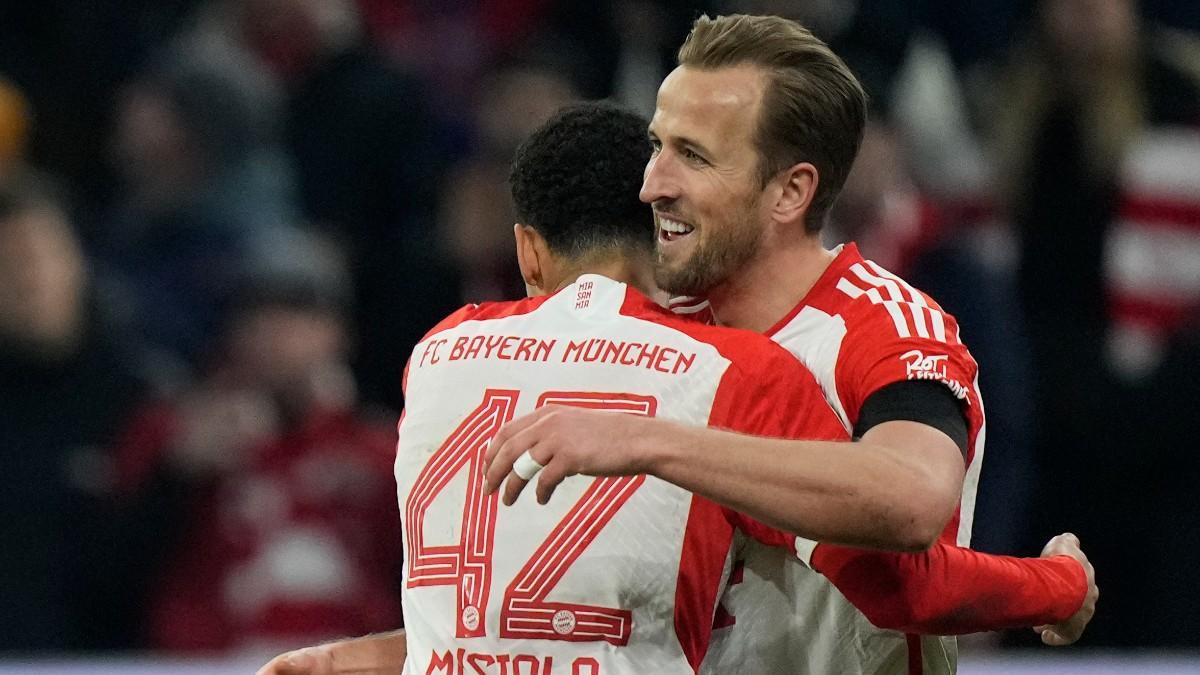 El doblete de Kane mantiene con vida al Bayern
