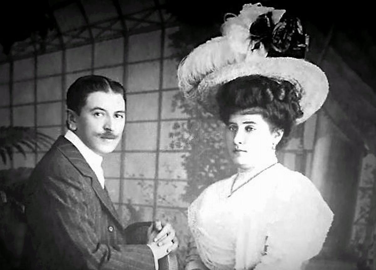 Mariano Murga Villalonga y su esposa, Julia Ruiz de Arteaga Benítez.