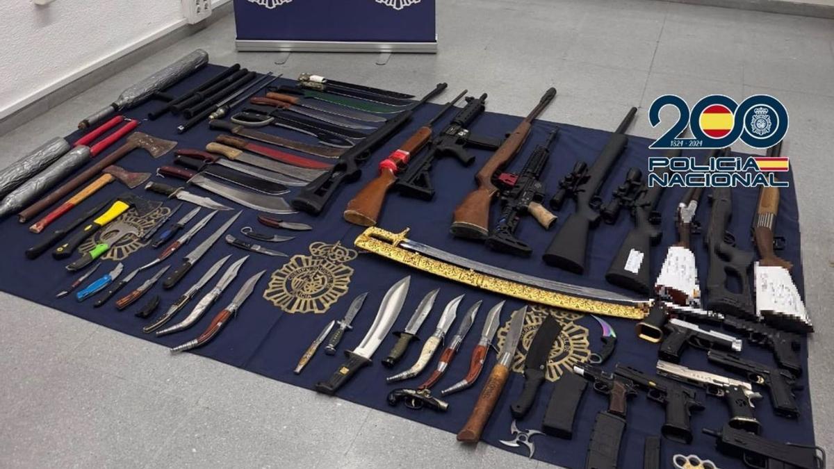 Parte de los efectos que intervino la Policía Nacional en la operación en Las Albarizas.