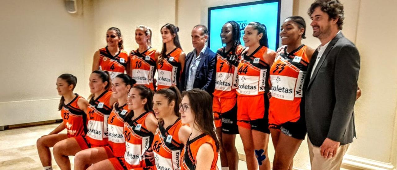 El equipo naranja inicia hoy la Liga visitando al Azkoitia. / LOZ