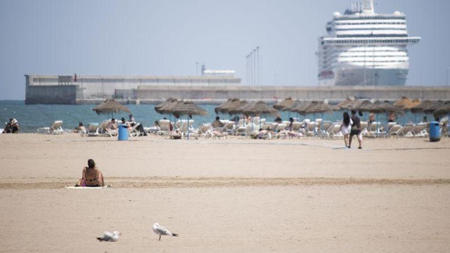 Un total de 19 provincias estarán este lunes en aviso por calor, en un día de ascenso generalizado de temperaturas