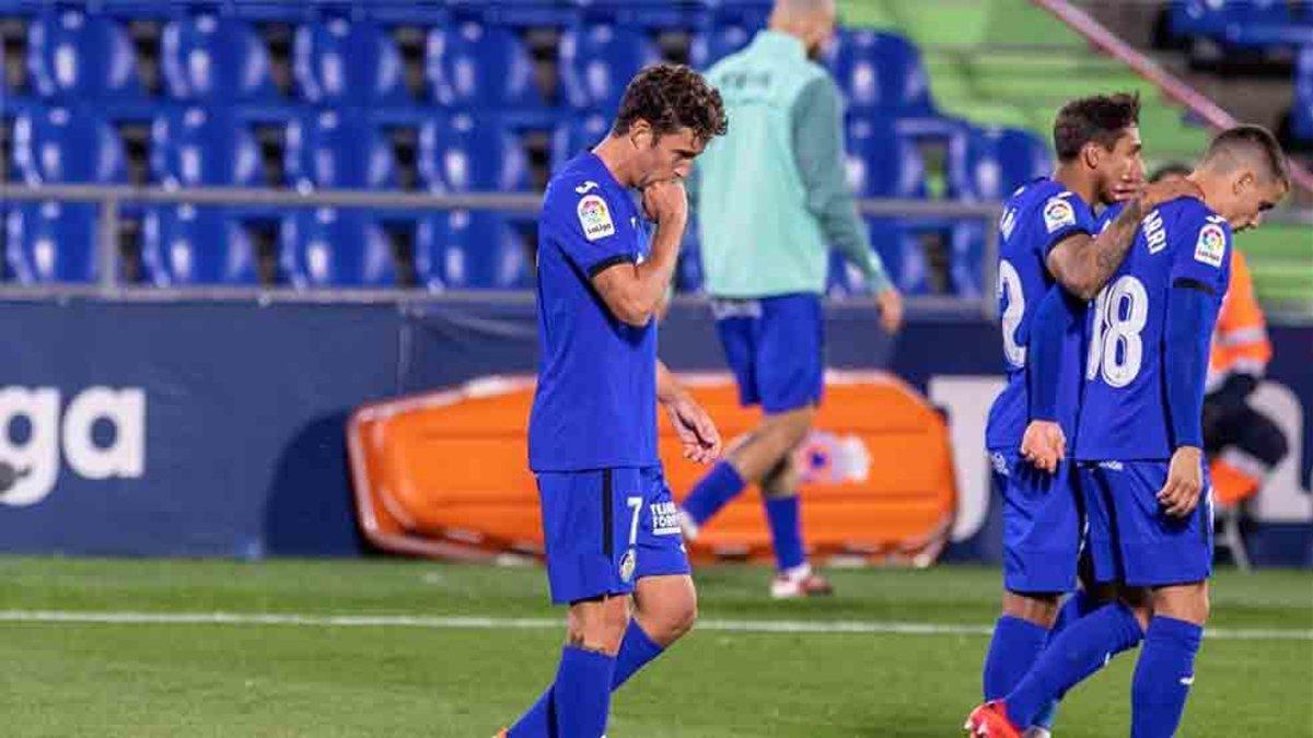 Mata respondió a las quejas de Koeman