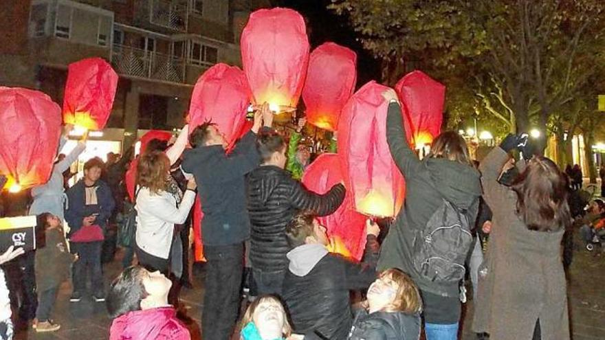 Fanals vermellsper a l&#039;encesa al segon tram del Passeig