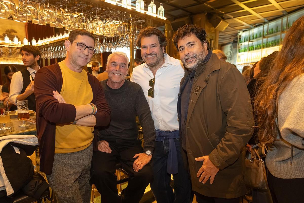 Vicent Gallart, Carlos Serra, Víctor Nebot y Mario Mariner Vicent Gallart, Carlos Serra, Víctor Nebot y Mario Mariner