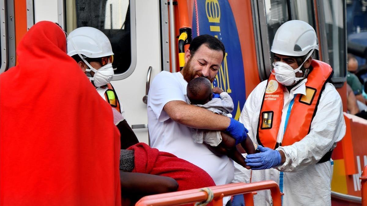 Llegada de inmigrantes al puerto de Almería, el 3 de agosto.