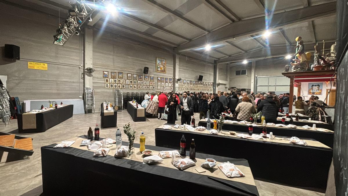 Casal de la falla Manta al Coll de Alginet