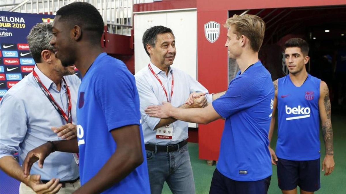 Dembele, Bartomeu y De Jong