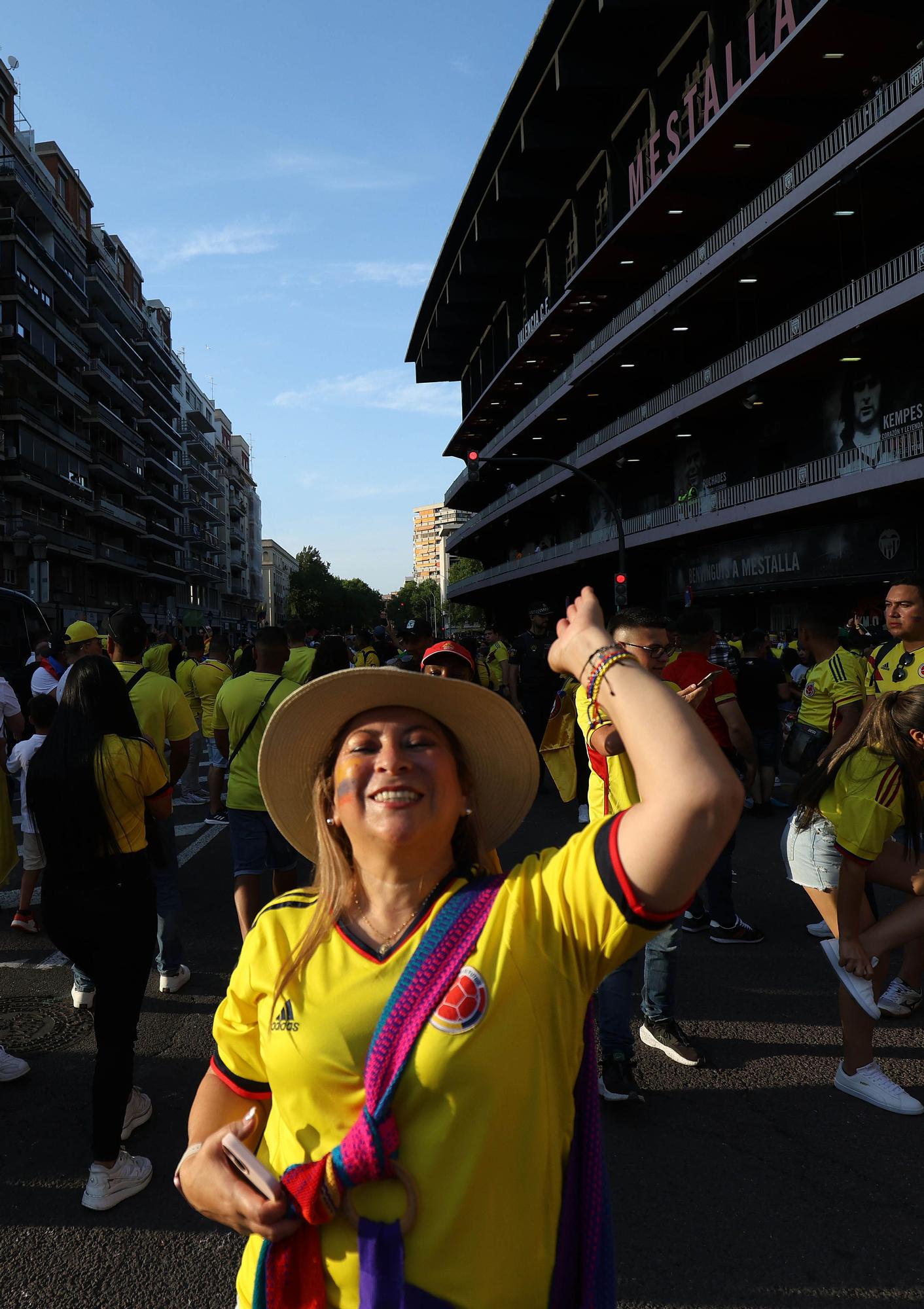 Colombia tiñó de amarillo las gradas de Mestalla