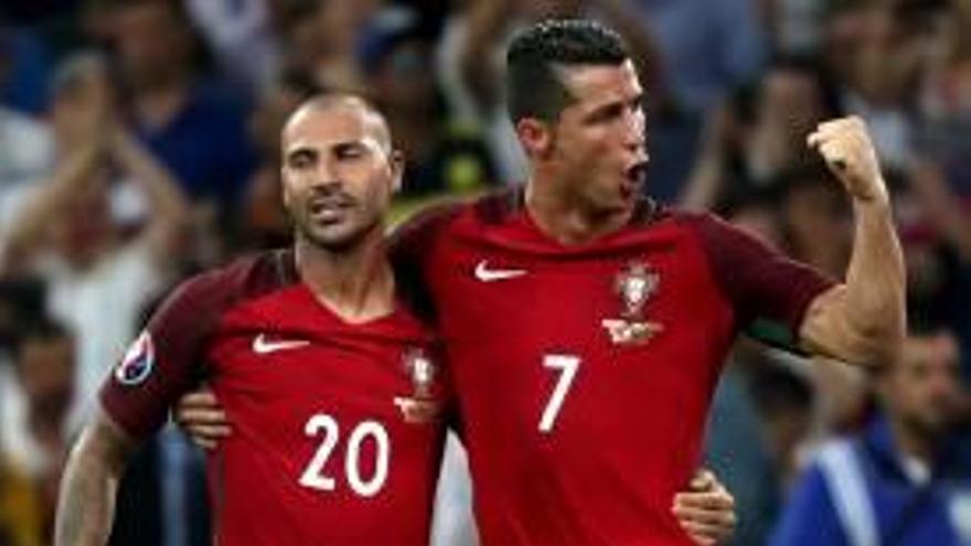 Portugal, en semifinales gracias a los penaltis